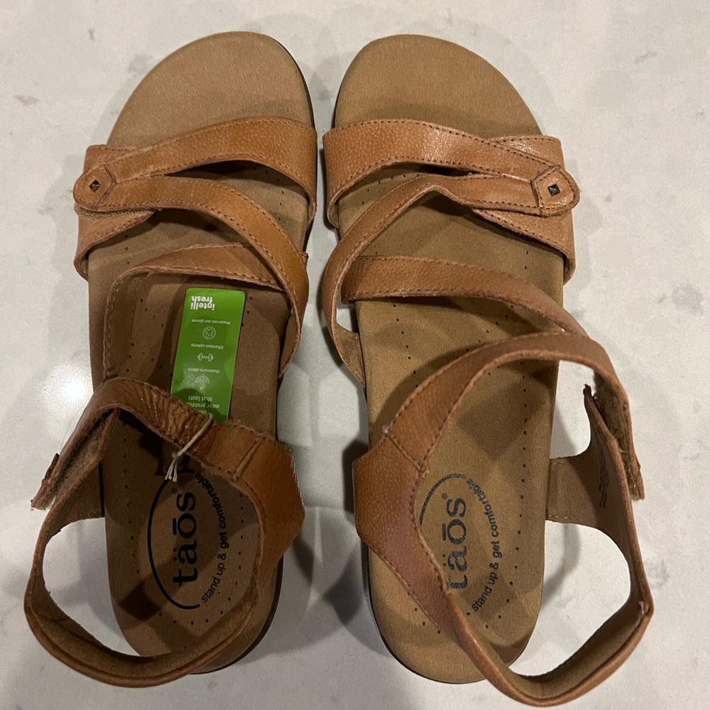 Taos Footwear Brown Sandals